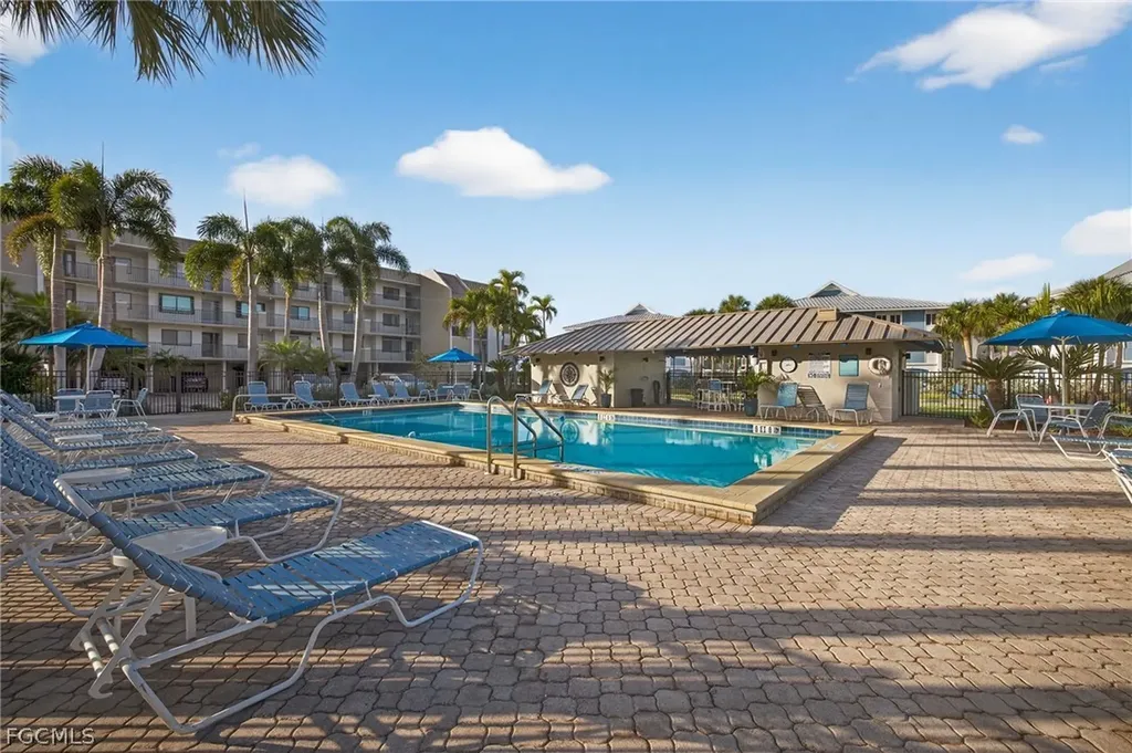 1299 Middle Gulf Drive Sanibel FL 33957