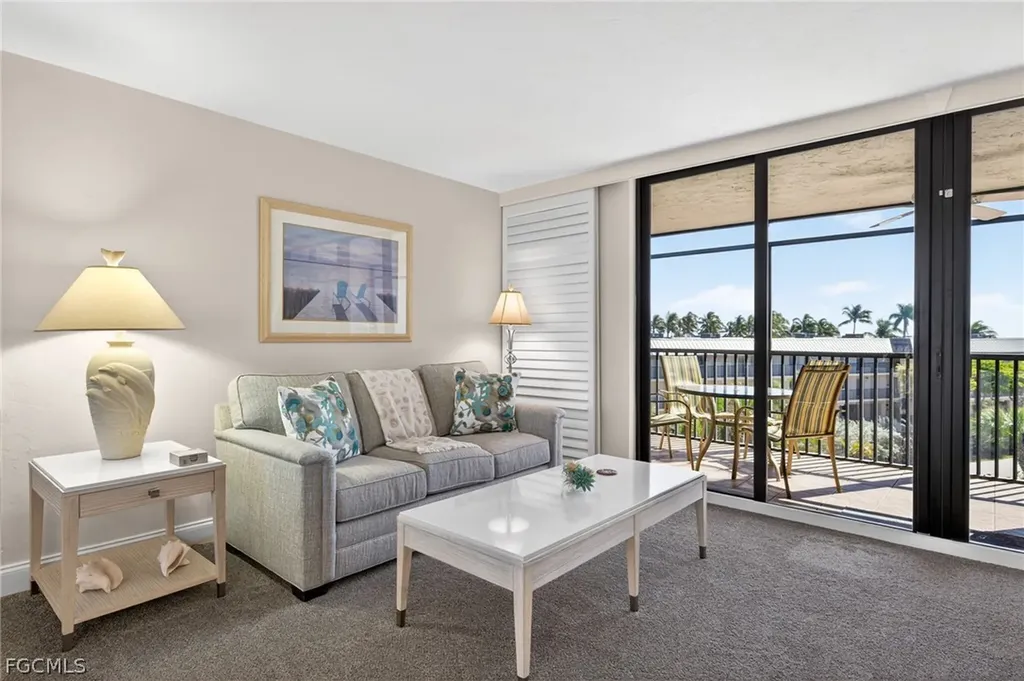 1299 Middle Gulf Drive Sanibel FL 33957