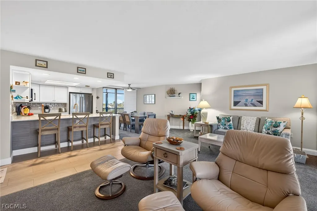 1299 Middle Gulf Drive Sanibel FL 33957