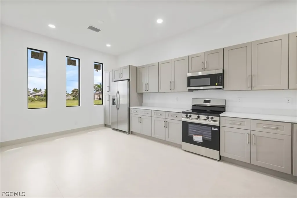 4333 NW 33rd Lane Cape Coral FL 33993