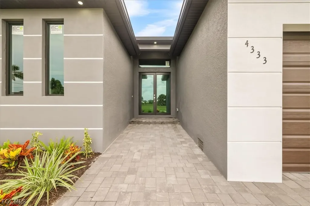 4333 NW 33rd Lane Cape Coral FL 33993