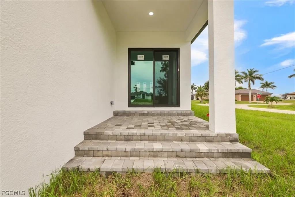 4333 NW 33rd Lane Cape Coral FL 33993