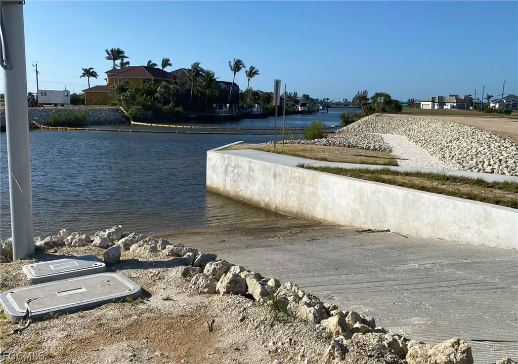 4333 NW 33rd Lane Cape Coral FL 33993