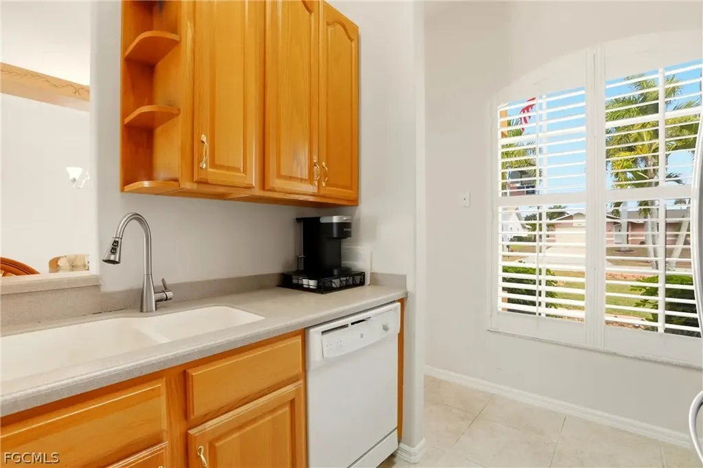 1006 SW 22nd Terrace Cape Coral FL 33991