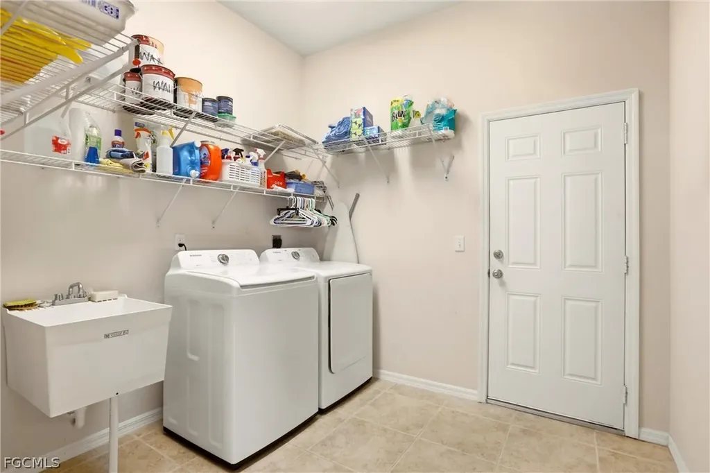1006 SW 22nd Terrace Cape Coral FL 33991