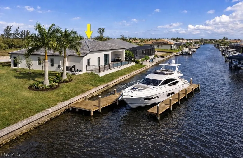 609 NW 39th Avenue Cape Coral FL 33993