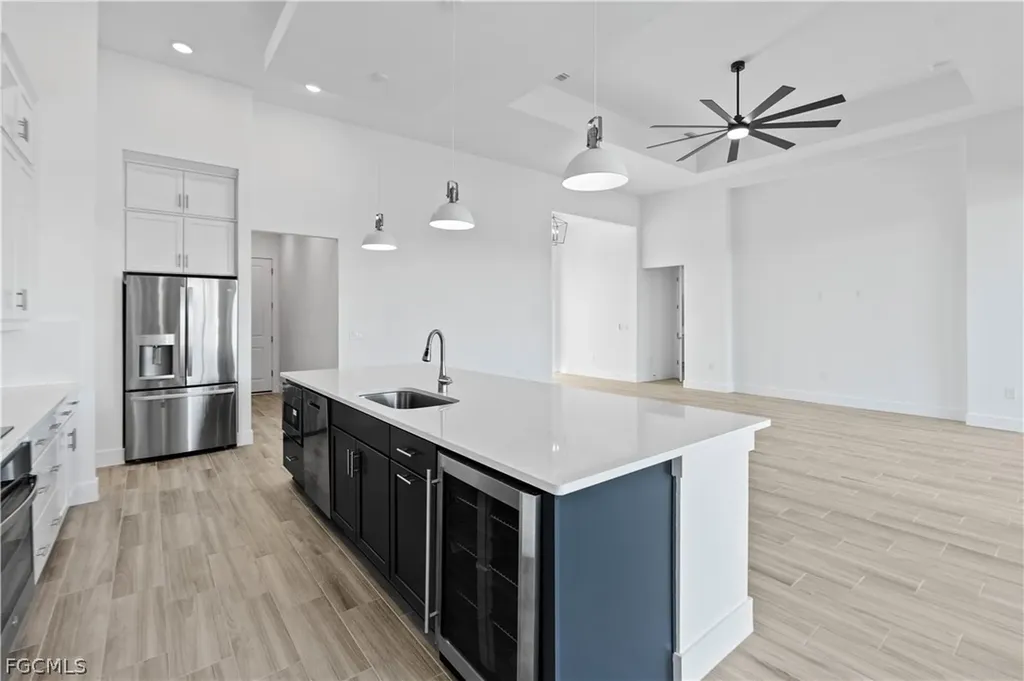 609 NW 39th Avenue Cape Coral FL 33993