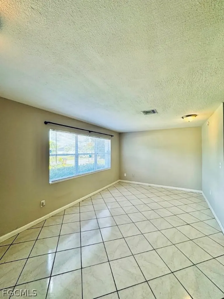 913 Hudson Avenue Lehigh Acres FL 33936