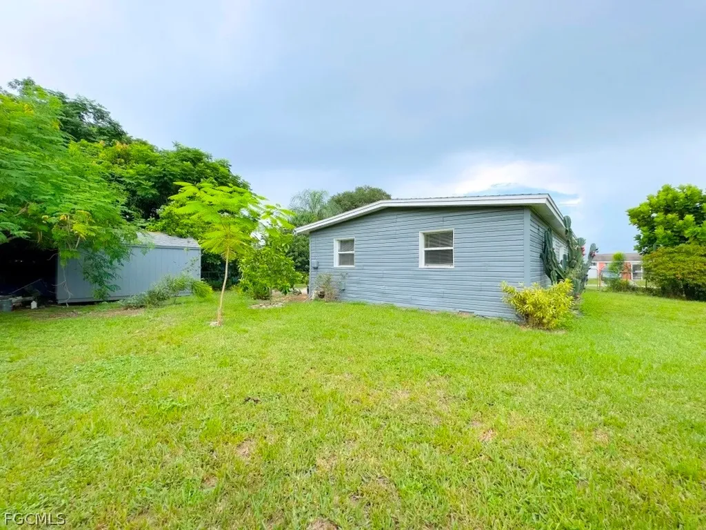 913 Hudson Avenue Lehigh Acres FL 33936