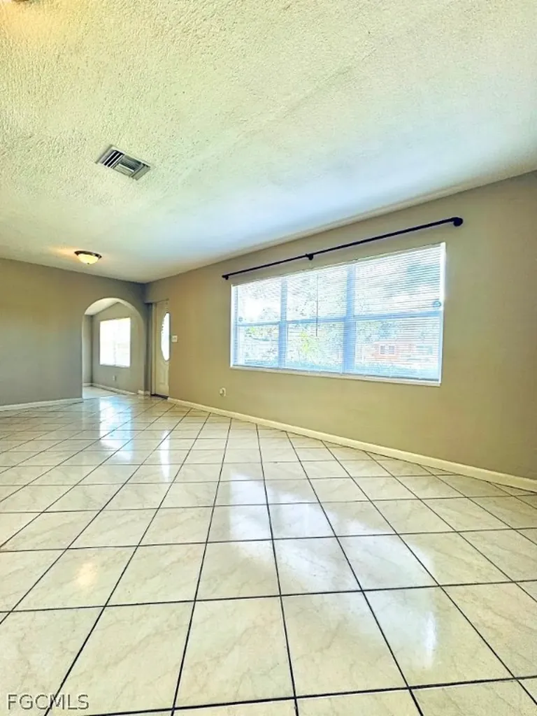 913 Hudson Avenue Lehigh Acres FL 33936