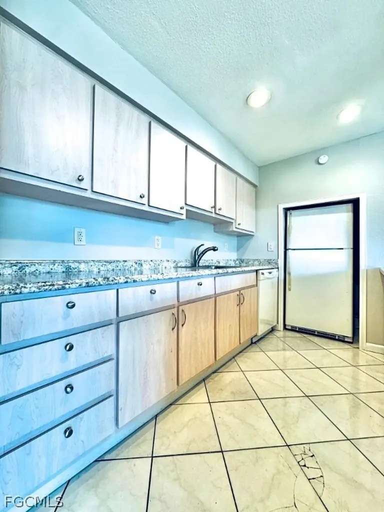 913 Hudson Avenue Lehigh Acres FL 33936