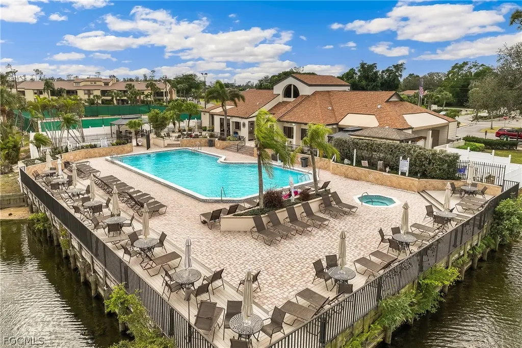 17156 Ravens Roost Fort Myers FL 33908