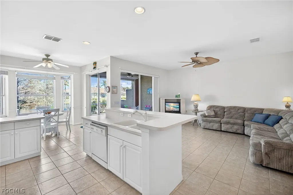 14205 Hilton Head Drive Fort Myers FL 33919