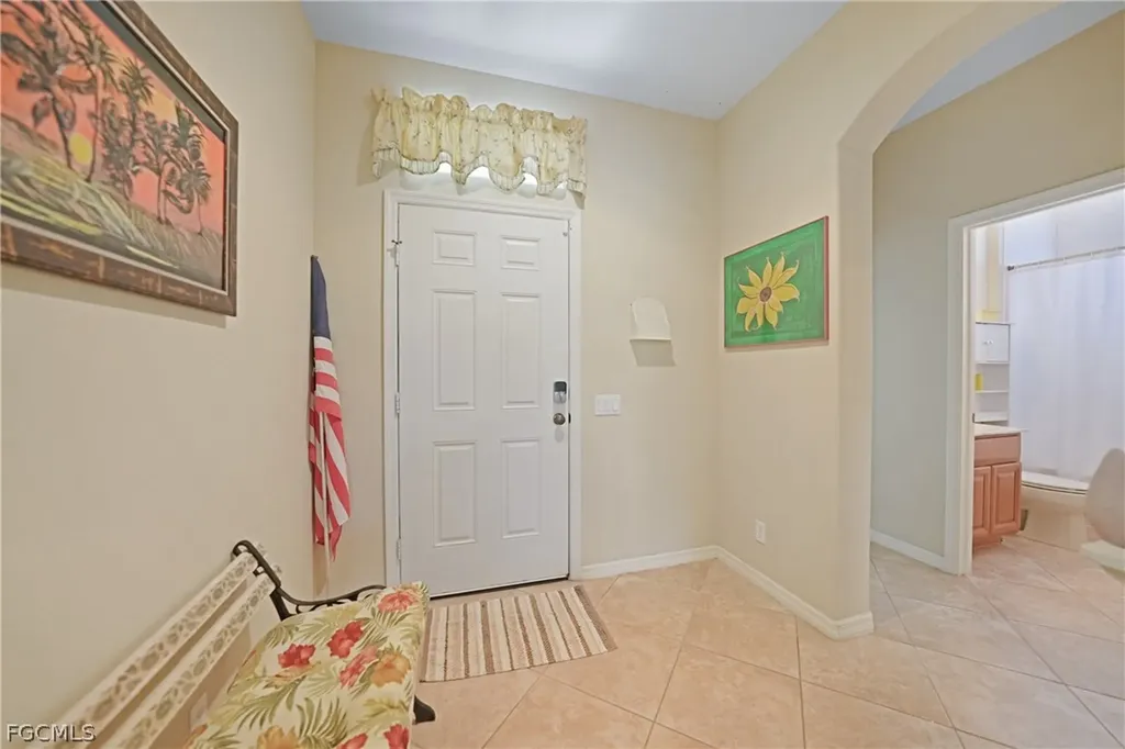 2454 Blackburn Circle Cape Coral FL 33991
