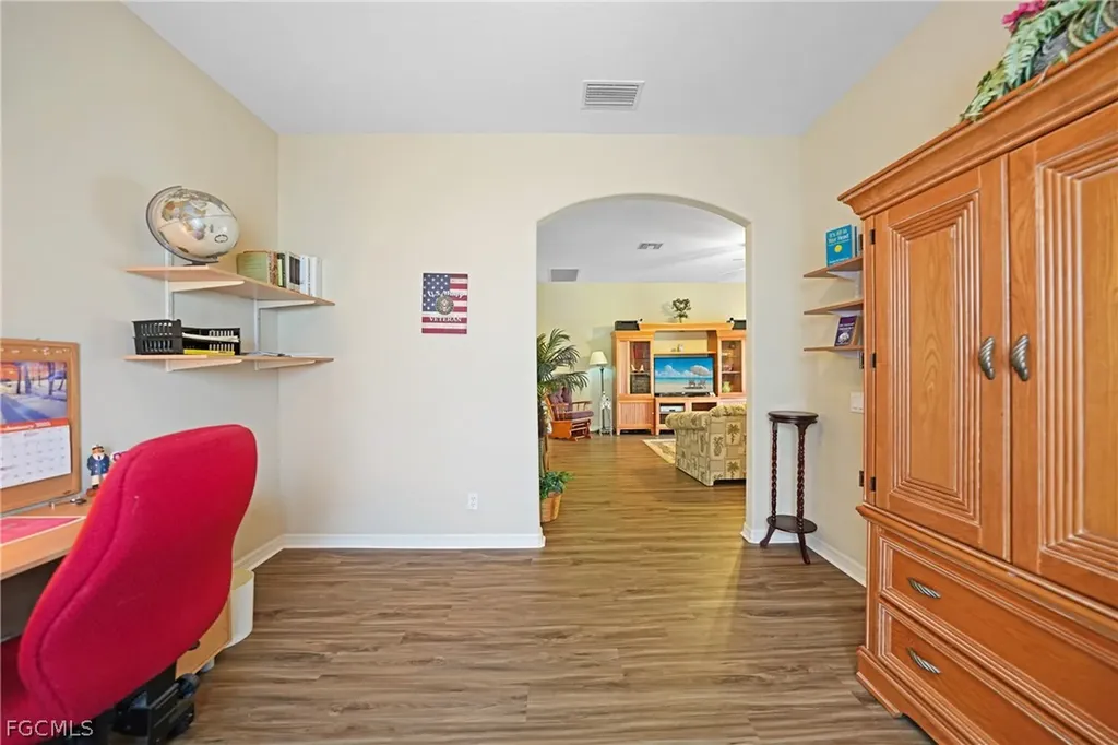 2454 Blackburn Circle Cape Coral FL 33991