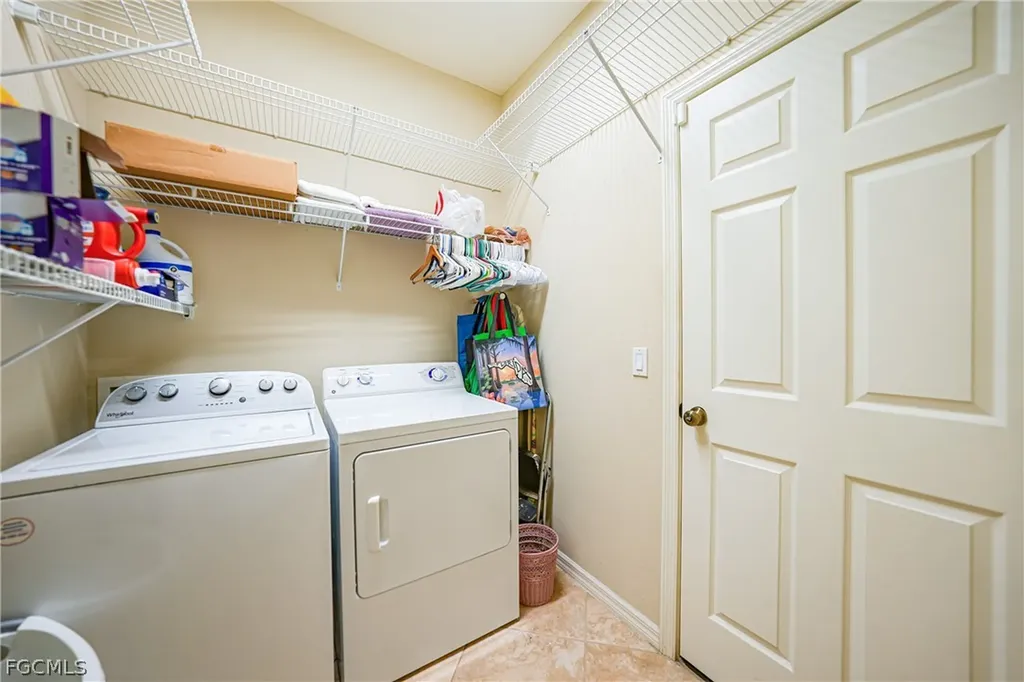 2454 Blackburn Circle Cape Coral FL 33991