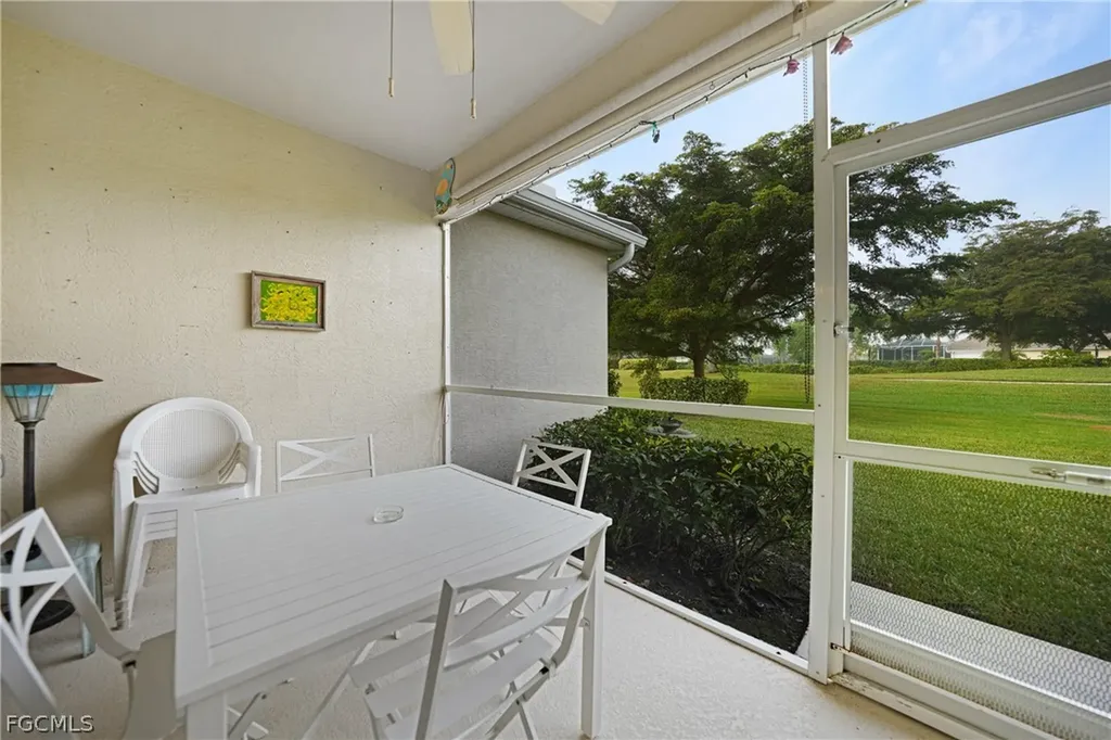 2454 Blackburn Circle Cape Coral FL 33991