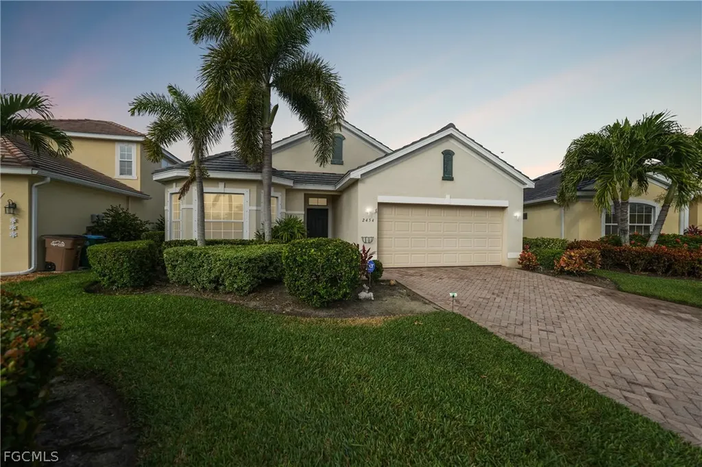2454 Blackburn Circle Cape Coral FL 33991