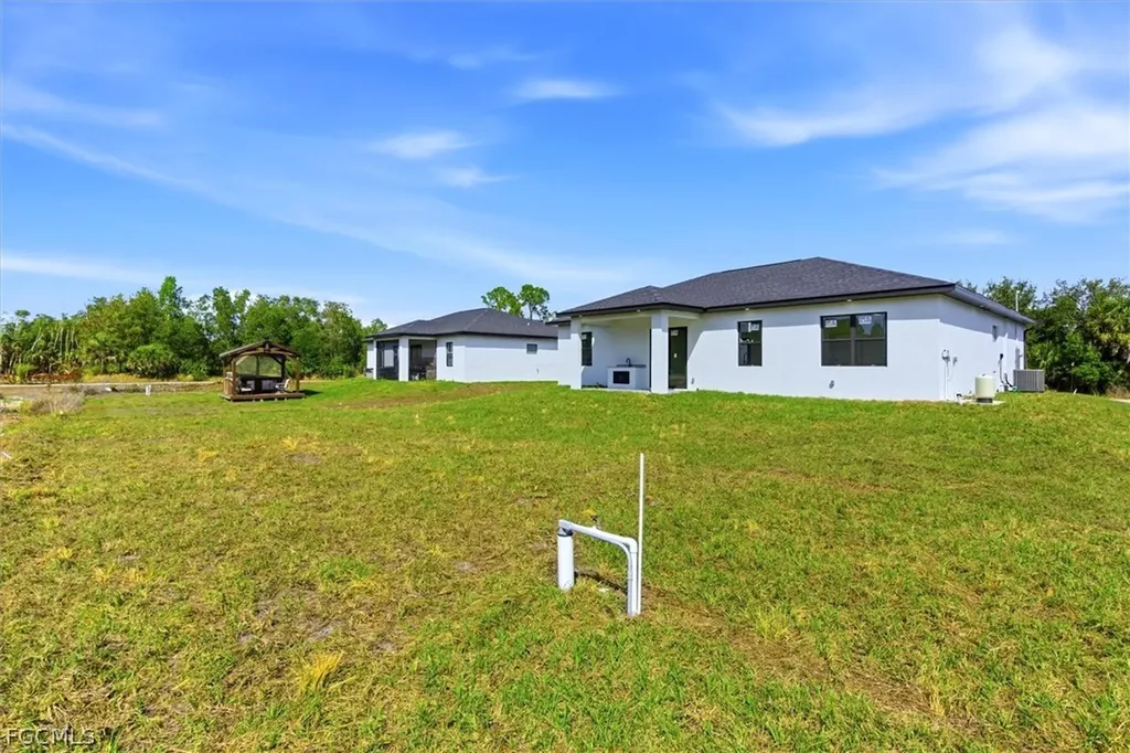 2915 24th Street W Lehigh Acres FL 33976