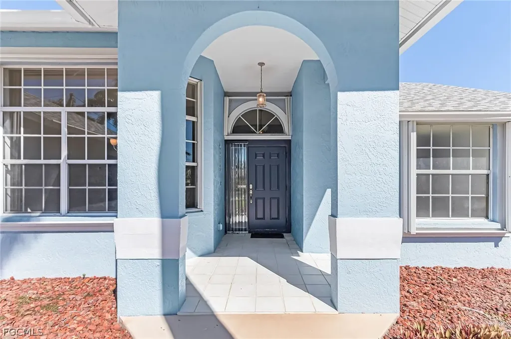 2205 SW 44th Street Cape Coral FL 33914