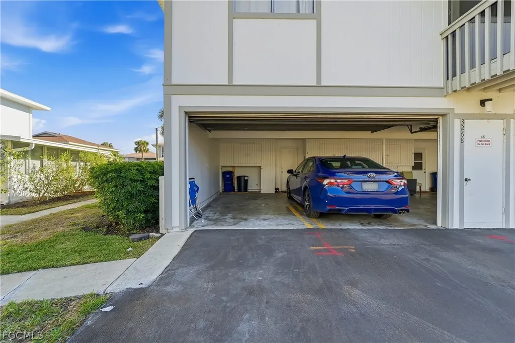3268 Royal Canadian Trace Fort Myers FL 33907