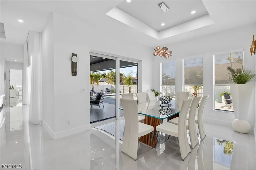 523 SW 23rd Street Cape Coral FL 33991