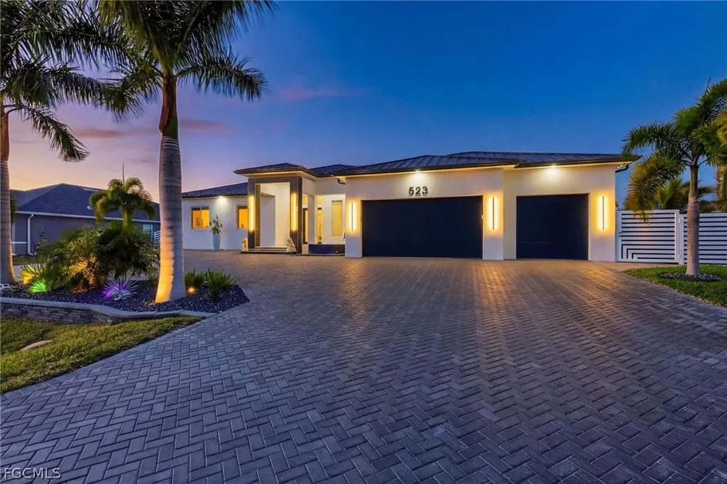 523 SW 23rd Street Cape Coral FL 33991