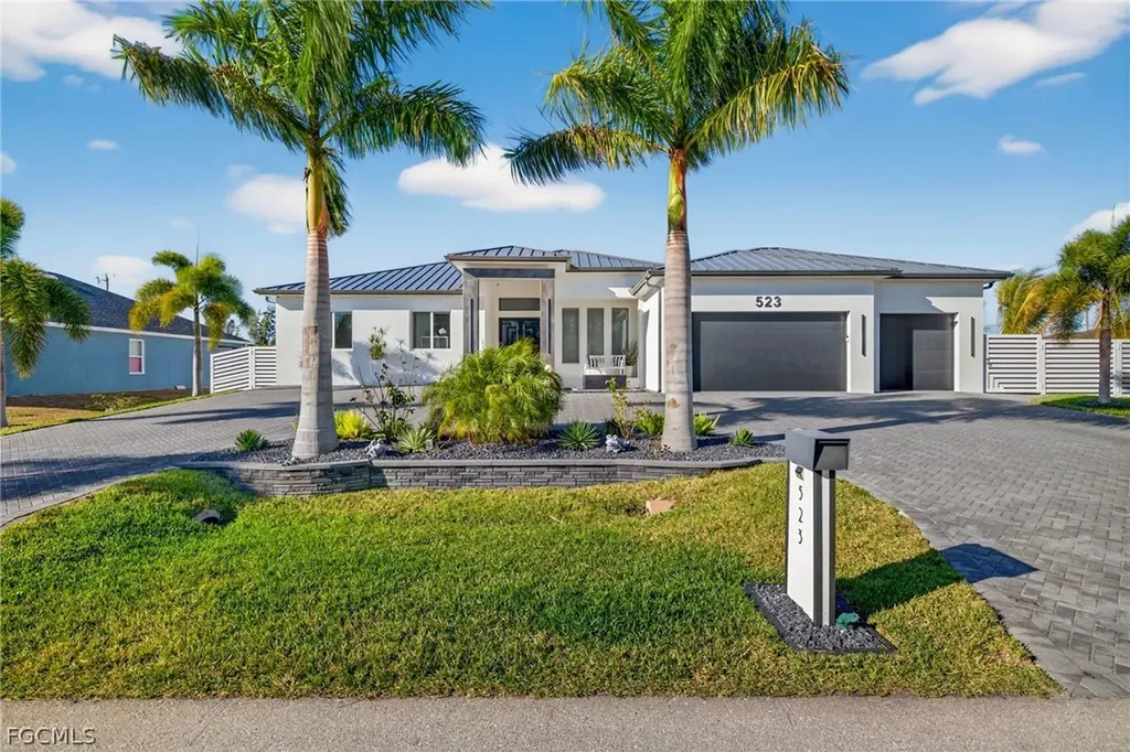 523 SW 23rd Street Cape Coral FL 33991