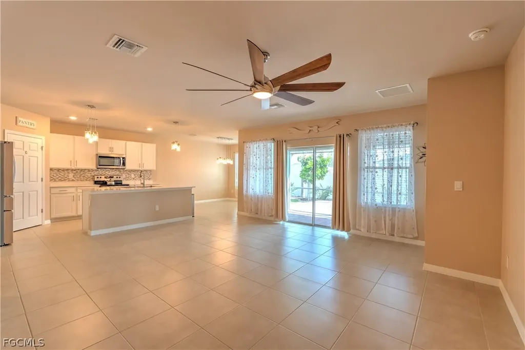 2501 NW 20th Place Cape Coral FL 33993