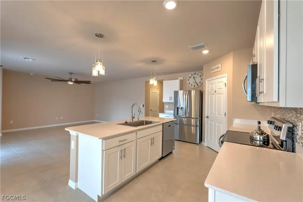 2501 NW 20th Place Cape Coral FL 33993