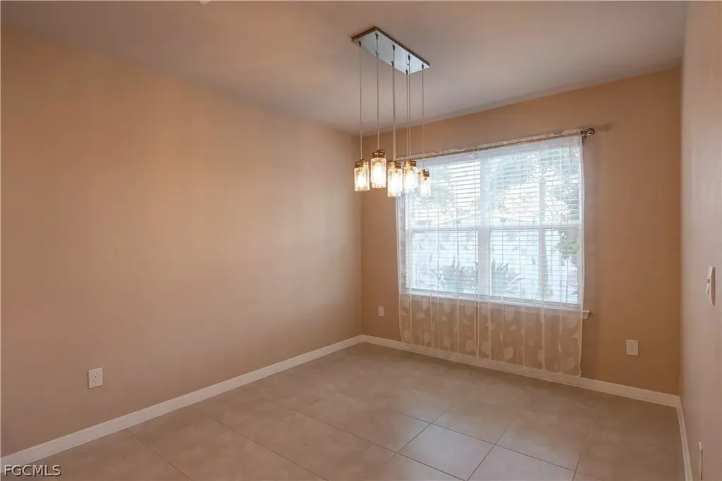 2501 NW 20th Place Cape Coral FL 33993