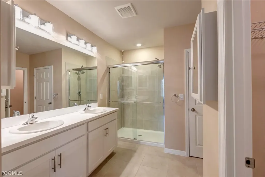2501 NW 20th Place Cape Coral FL 33993