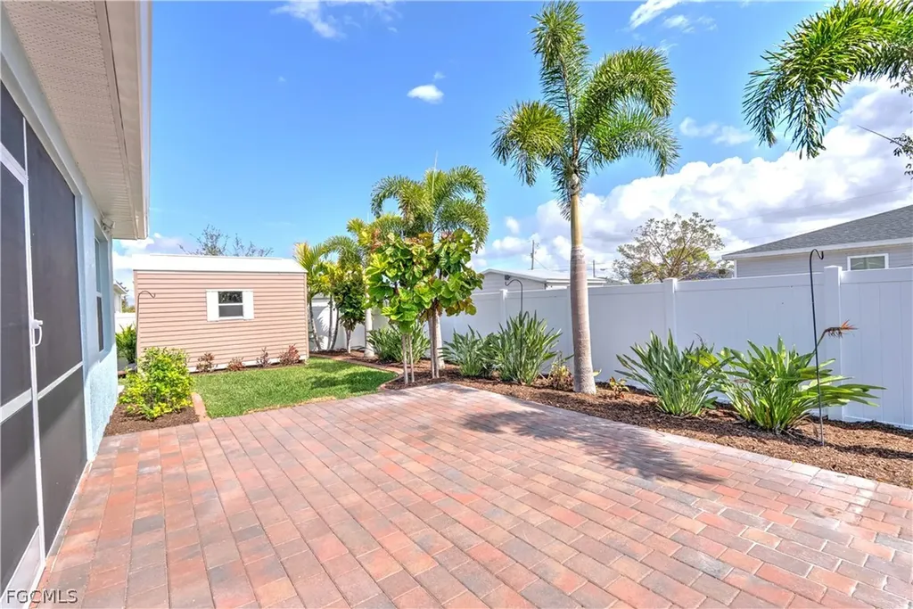 2501 NW 20th Place Cape Coral FL 33993