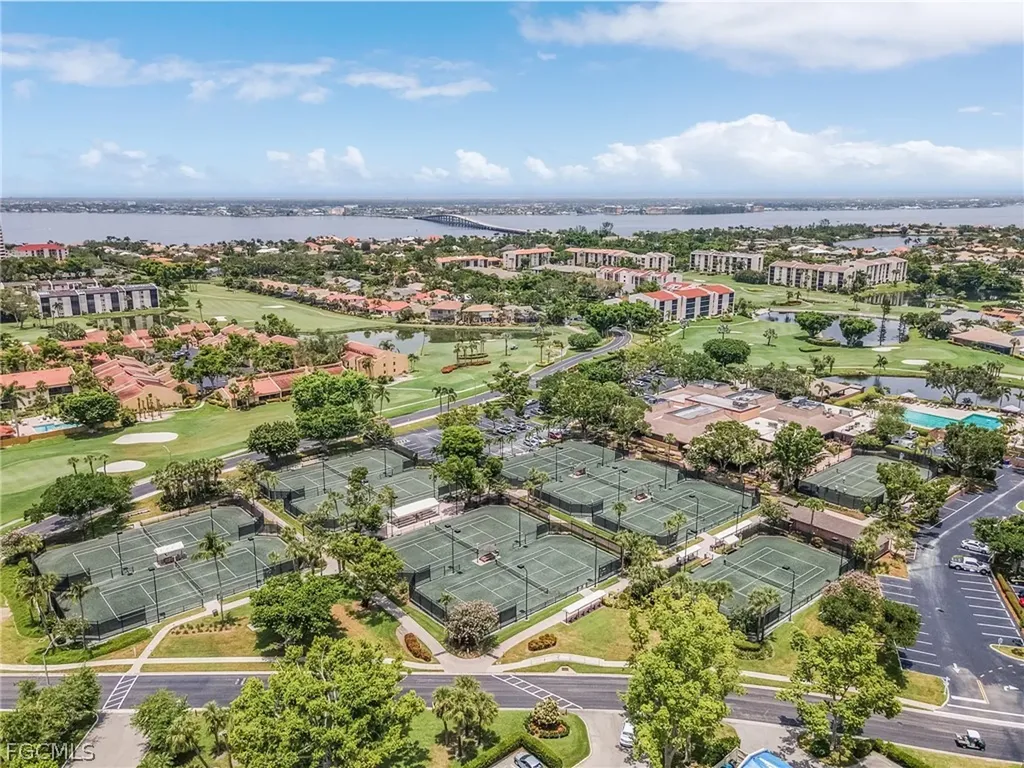 4140 Steamboat Bend E Fort Myers FL 33919