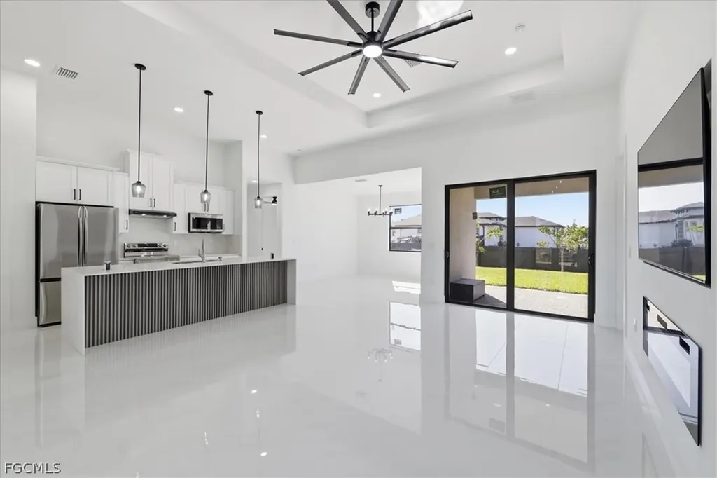 3205 Andalusia Boulevard Cape Coral FL 33909
