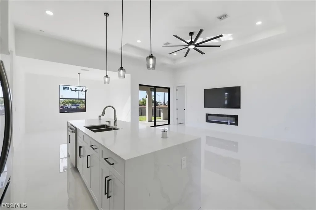 3205 Andalusia Boulevard Cape Coral FL 33909