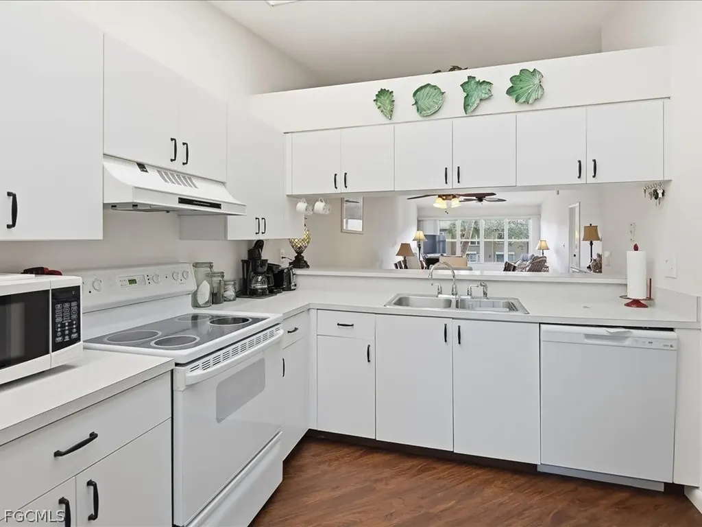 4200 Looking Glass Lane Naples FL 34112