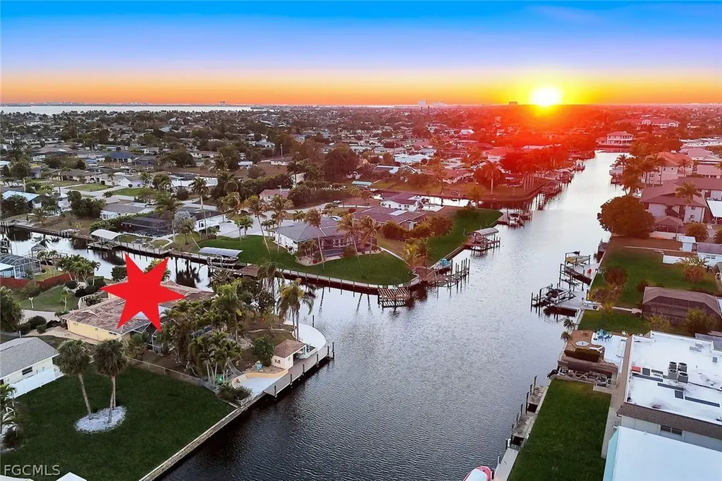 5201 Willow Court Cape Coral FL 33904