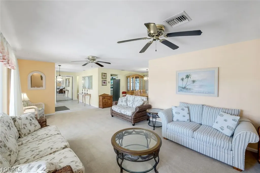 5201 Willow Court Cape Coral FL 33904