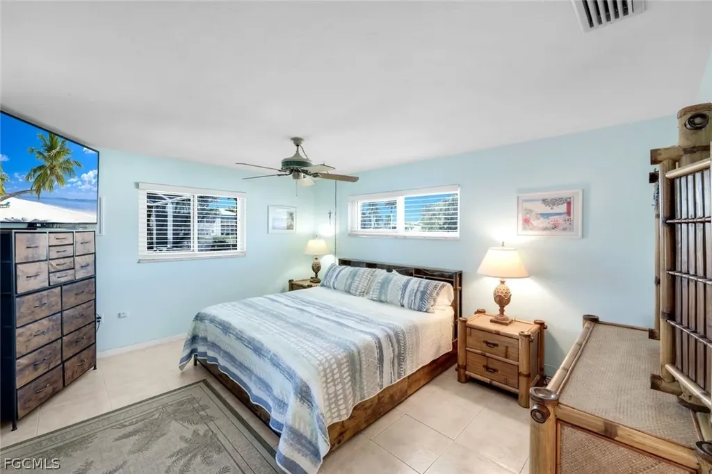 5201 Willow Court Cape Coral FL 33904