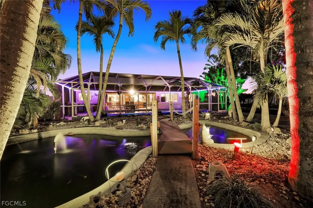 5201 Willow Court Cape Coral FL 33904