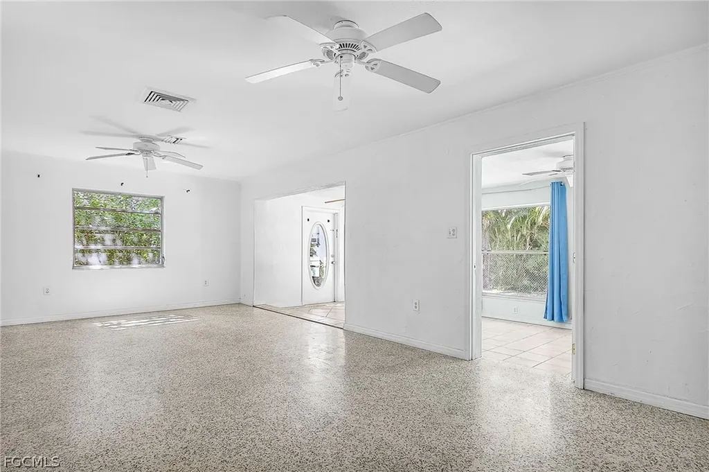 81 Glenmont Drive W North Fort Myers FL 33917