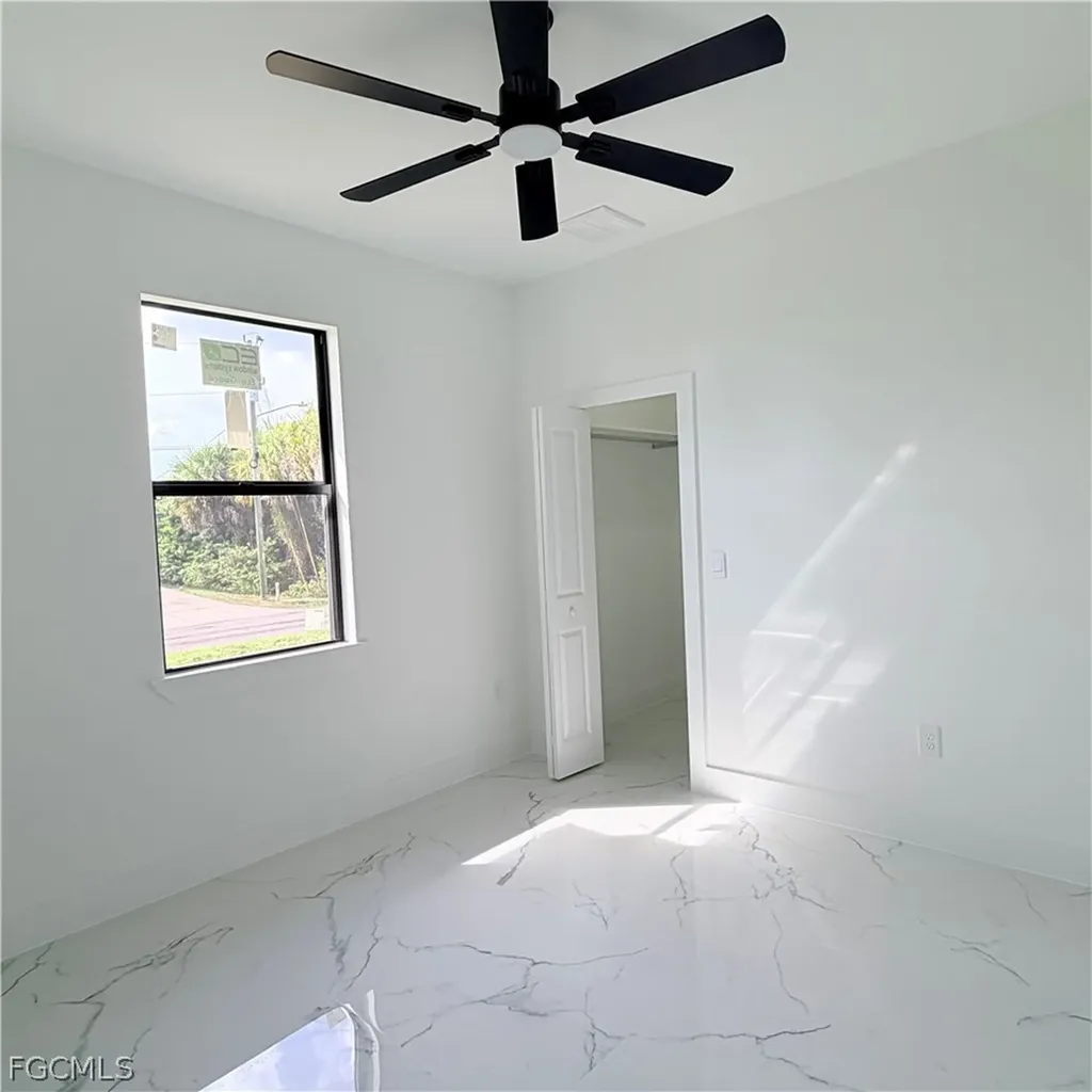 860 Kildare Street E Lehigh Acres FL 33974