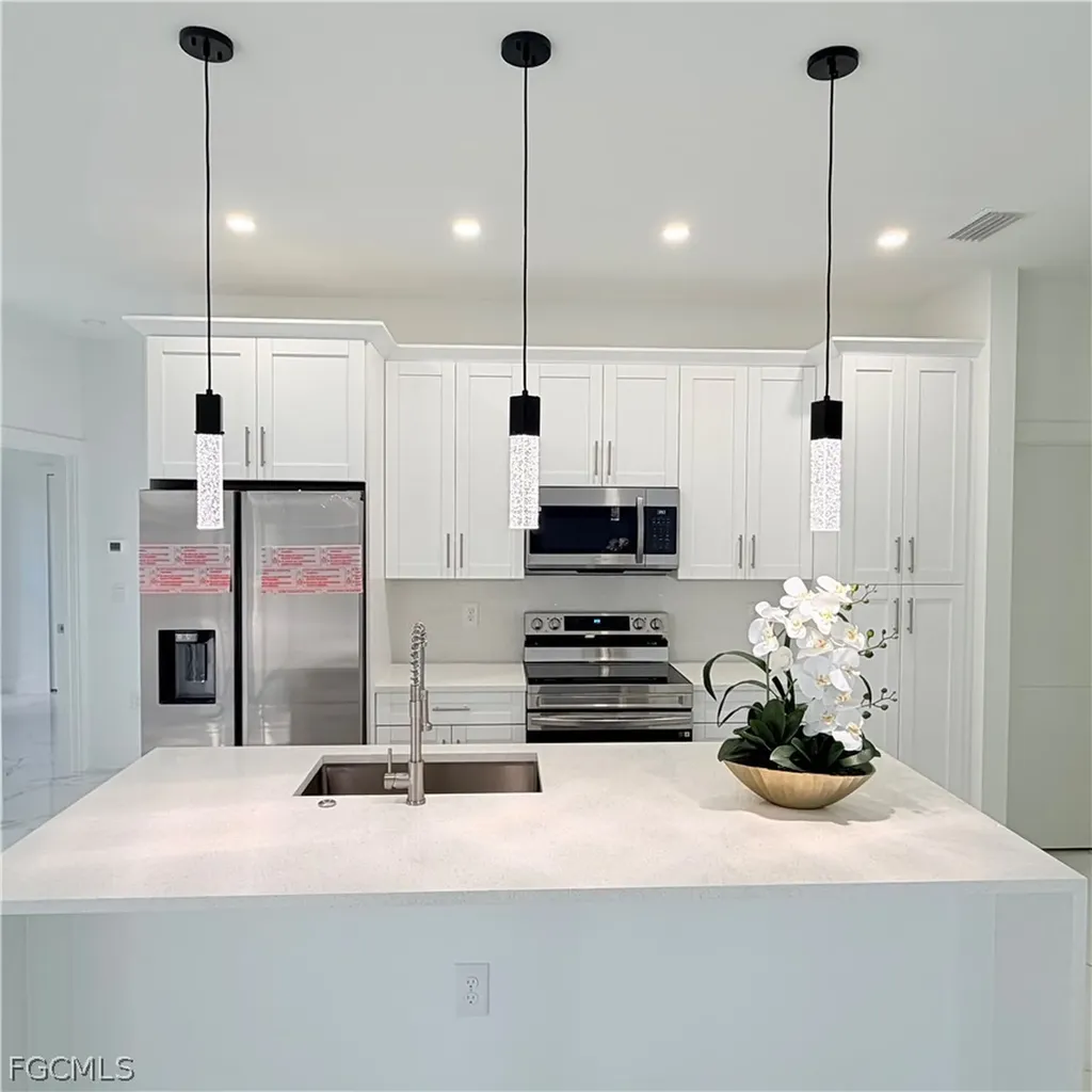 860 Kildare Street E Lehigh Acres FL 33974