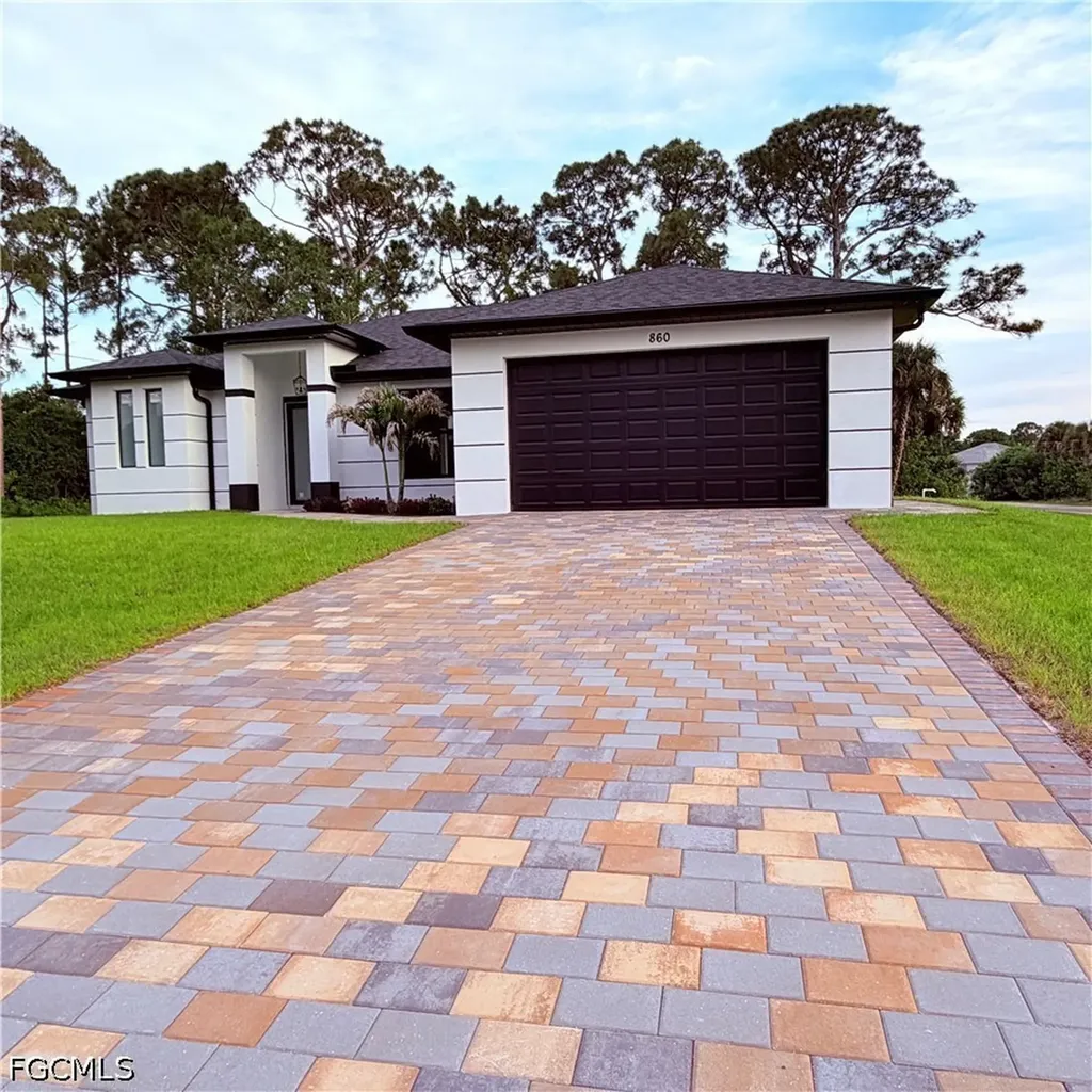 860 Kildare Street E Lehigh Acres FL 33974