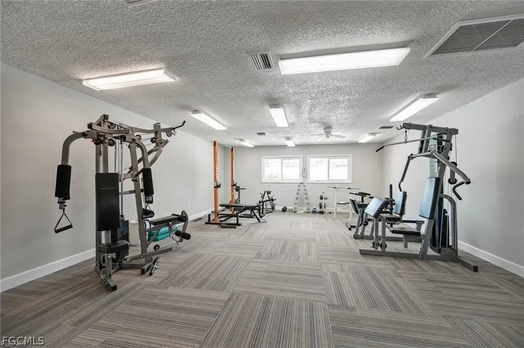 4280 Island Circle Fort Myers FL 33919
