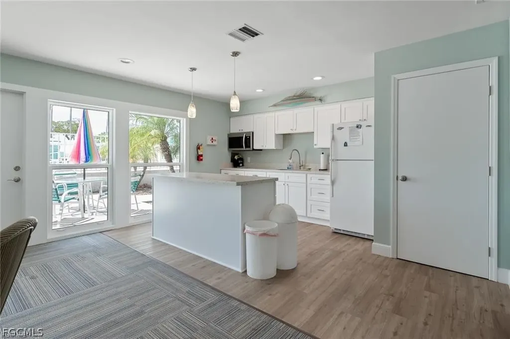 4280 Island Circle Fort Myers FL 33919