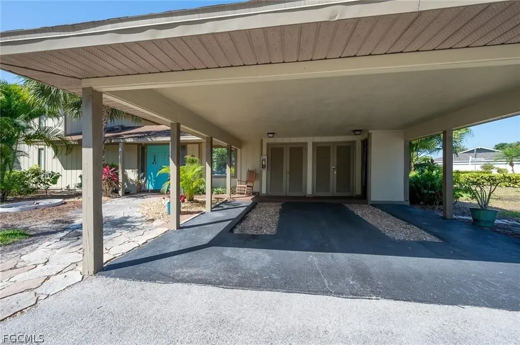 4280 Island Circle Fort Myers FL 33919