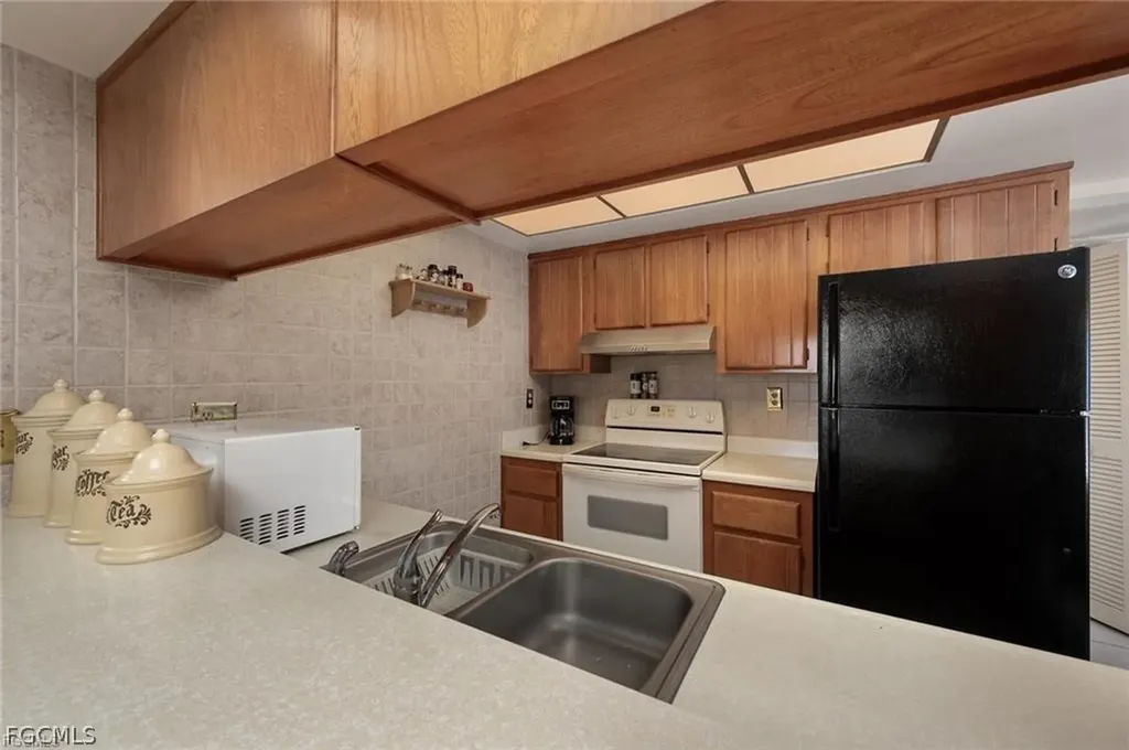 4280 Island Circle Fort Myers FL 33919