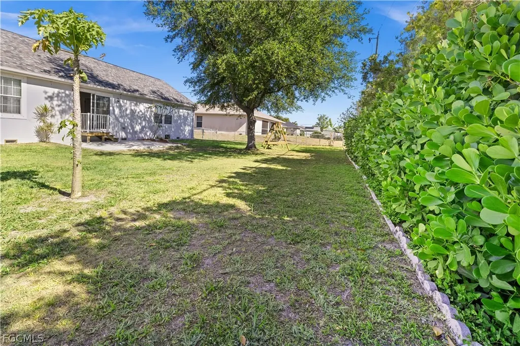 125 NE 11th Place Cape Coral FL 33909